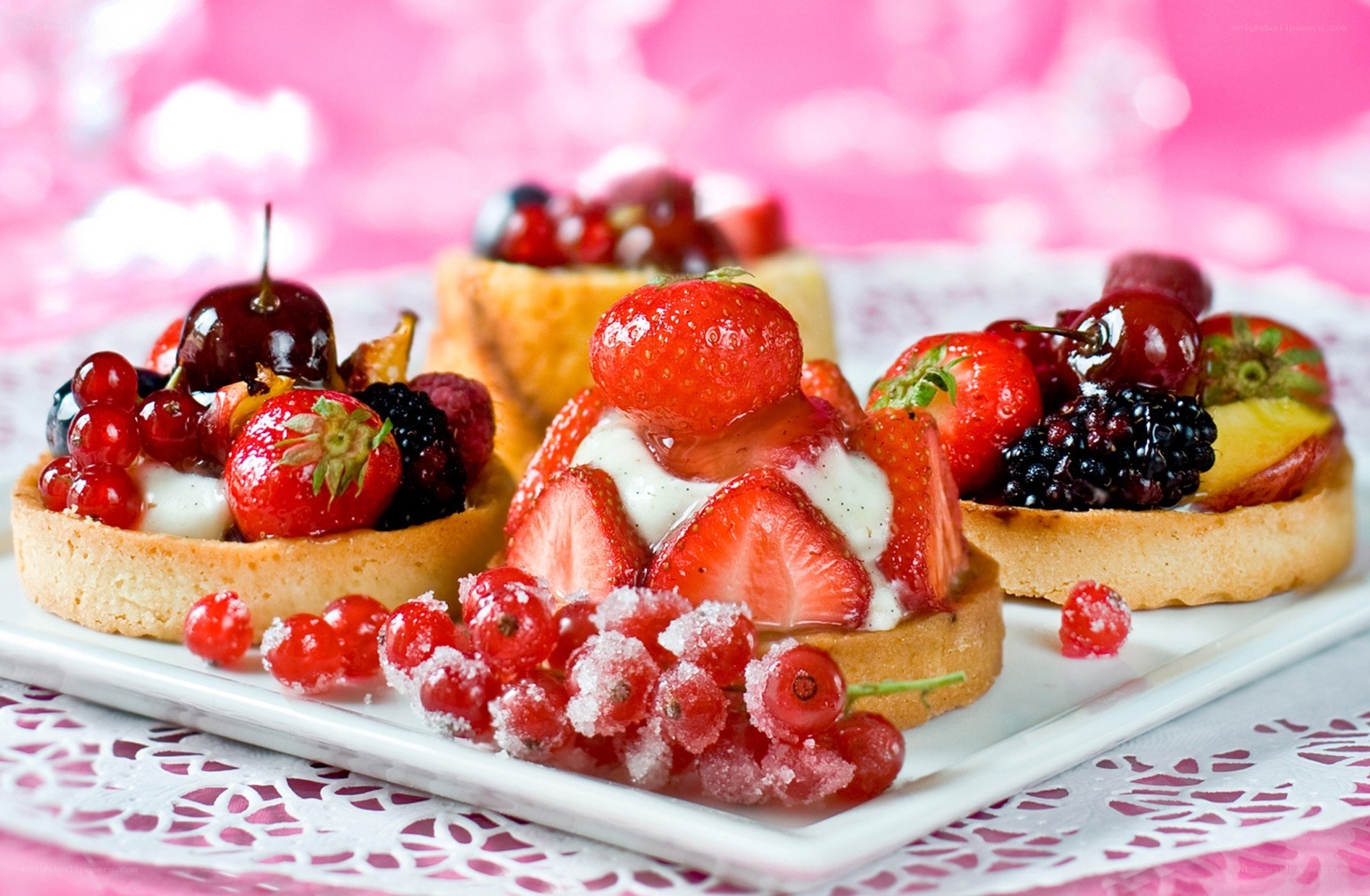 Fruit tarts with berries