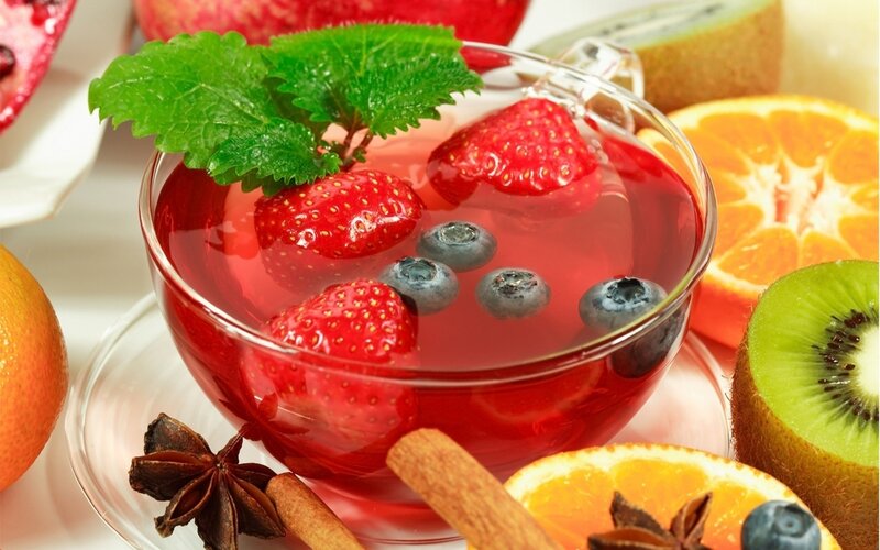 Fruit Tea in Glass Cup — Red
