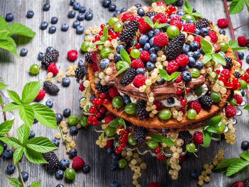 Fruit-topped Cake — Brown