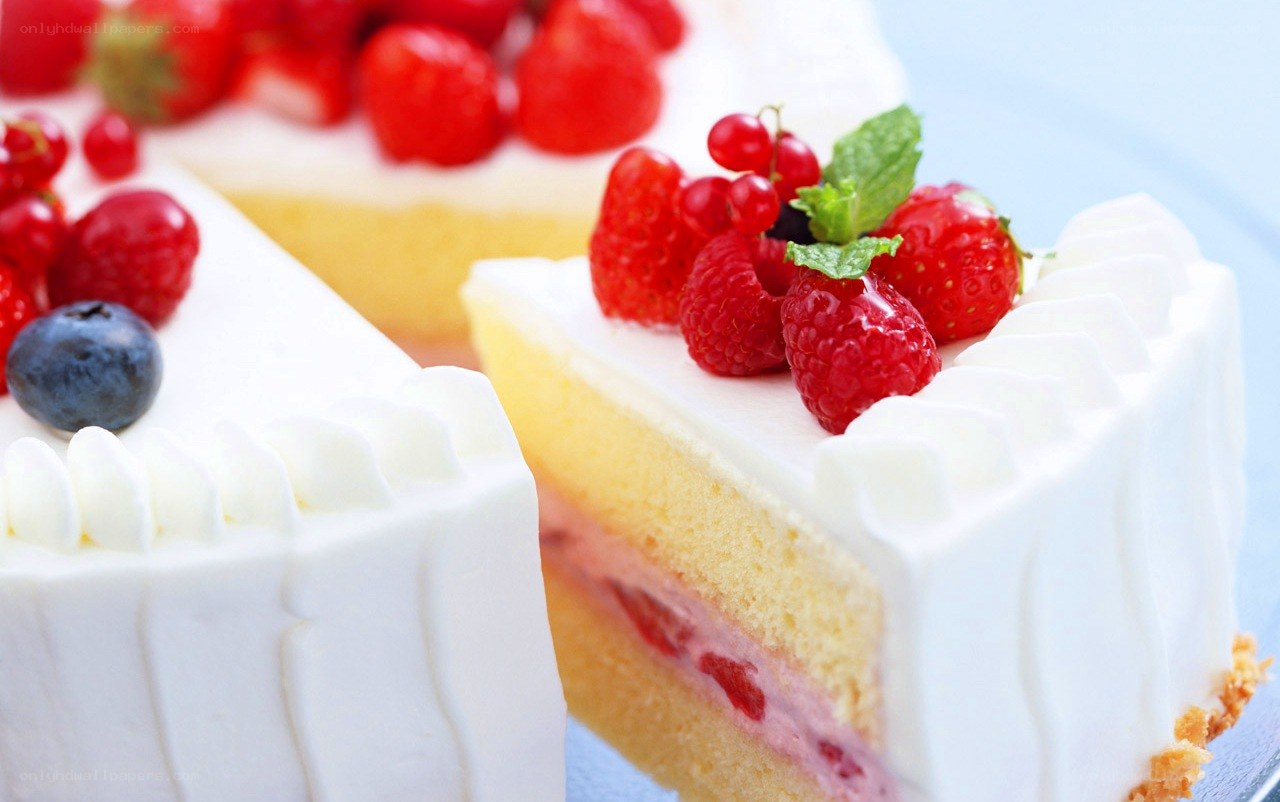 Fruit-topped cake slices