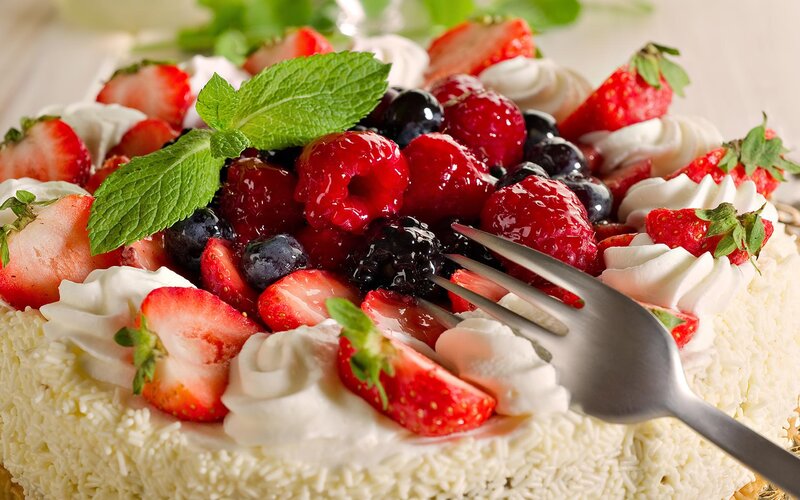 Fruit-topped Cake — White, Fresh