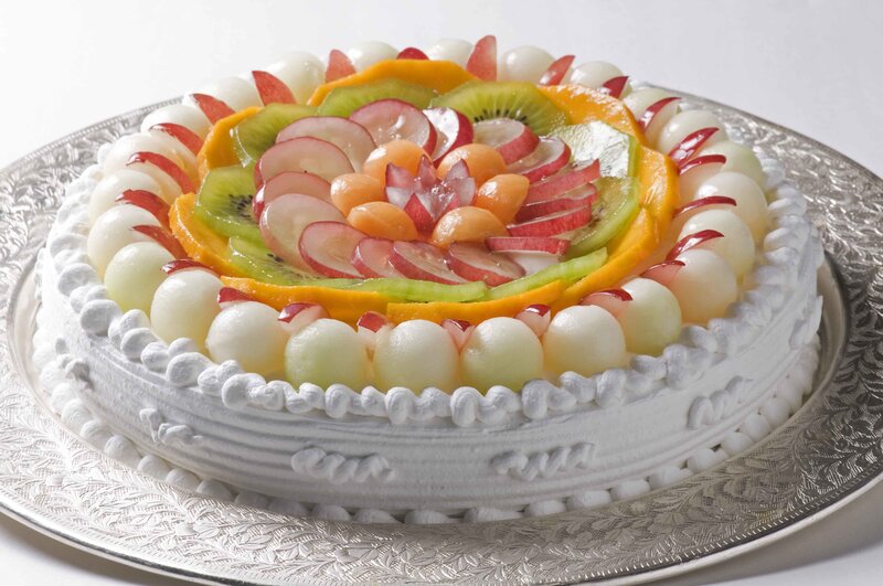 Fruit-topped Cake — White, Neutral
