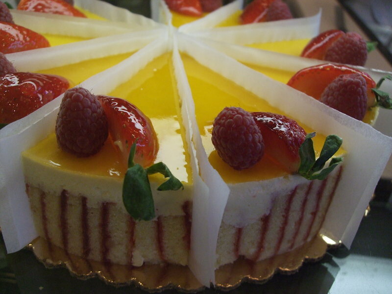 Fruit-topped cheesecake slices