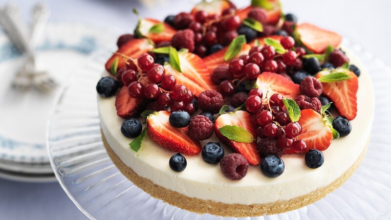 Fruit-topped Cheesecake — White
