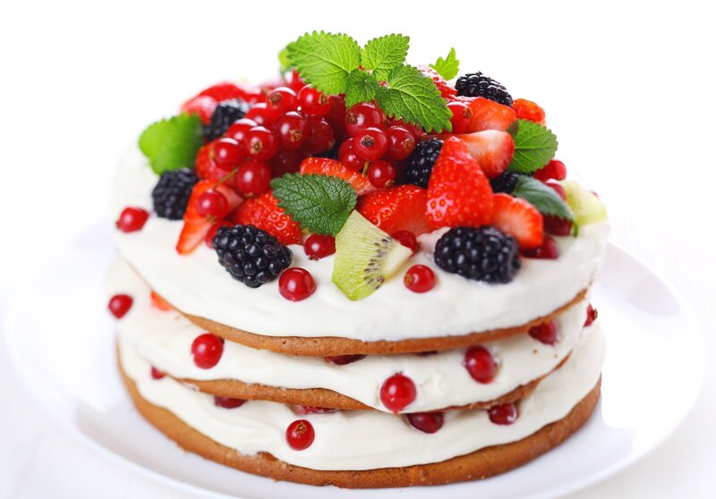 Fruit-topped layered cake