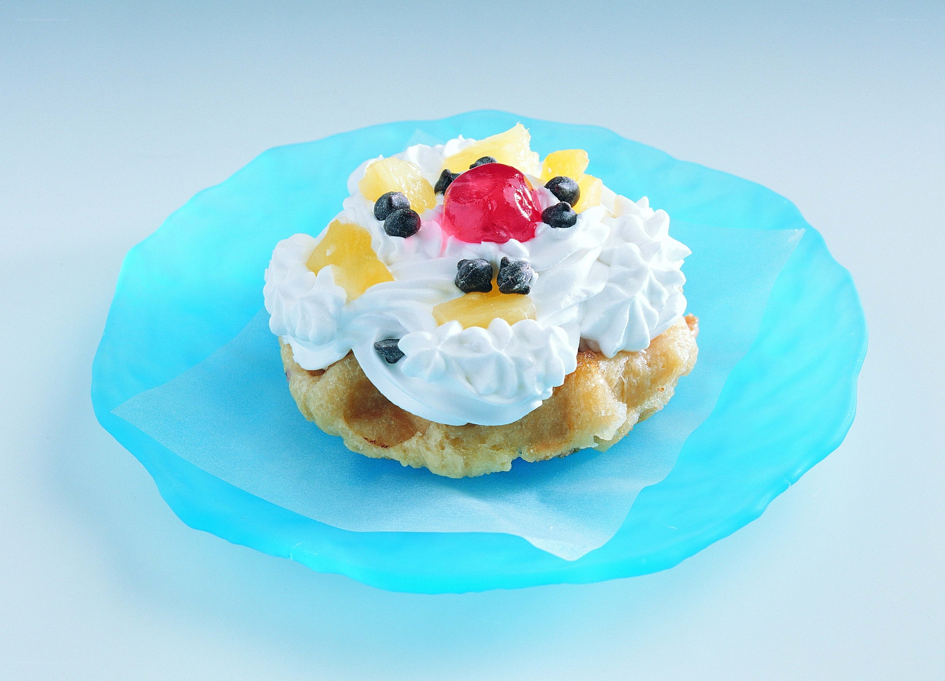fruit-topped waffle dessert