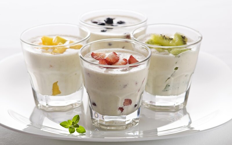 fruit-topped yogurt parfaits