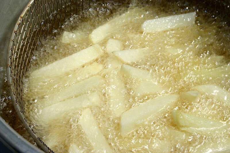 frying potato wedges