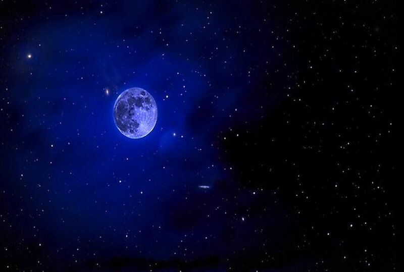 Full Moon in Night Sky — Blue, Serene