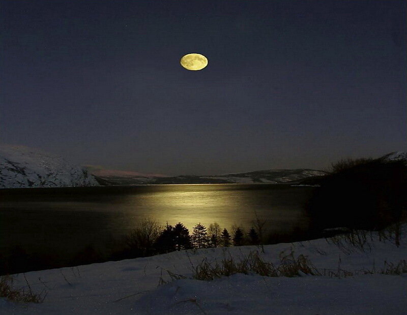 Full Moon over Lake