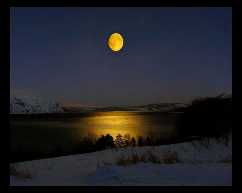 Full Moon over Lake — Yellow
