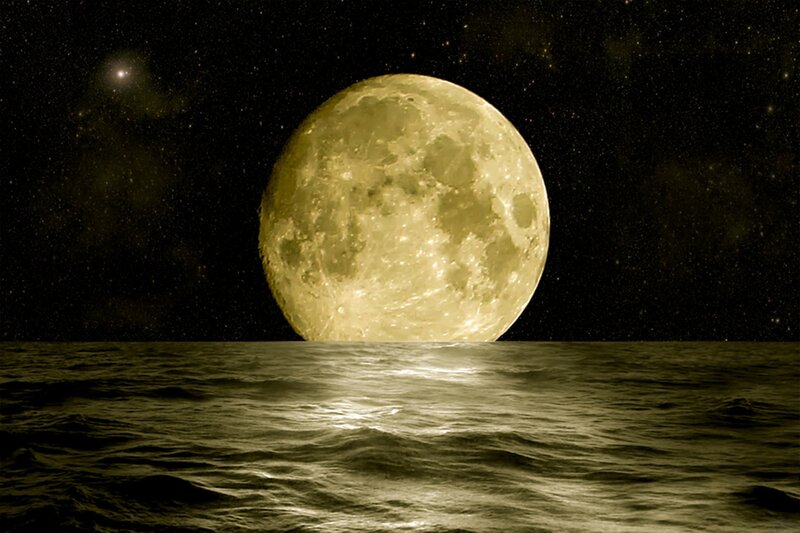 Full Moon over Ocean — Yellow, Serene