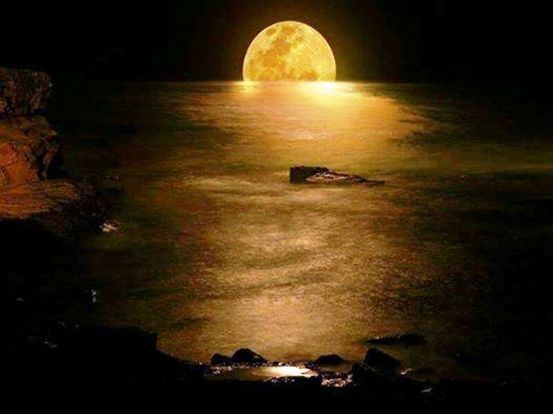 Full Moon over Water — Yellow, Dramatic