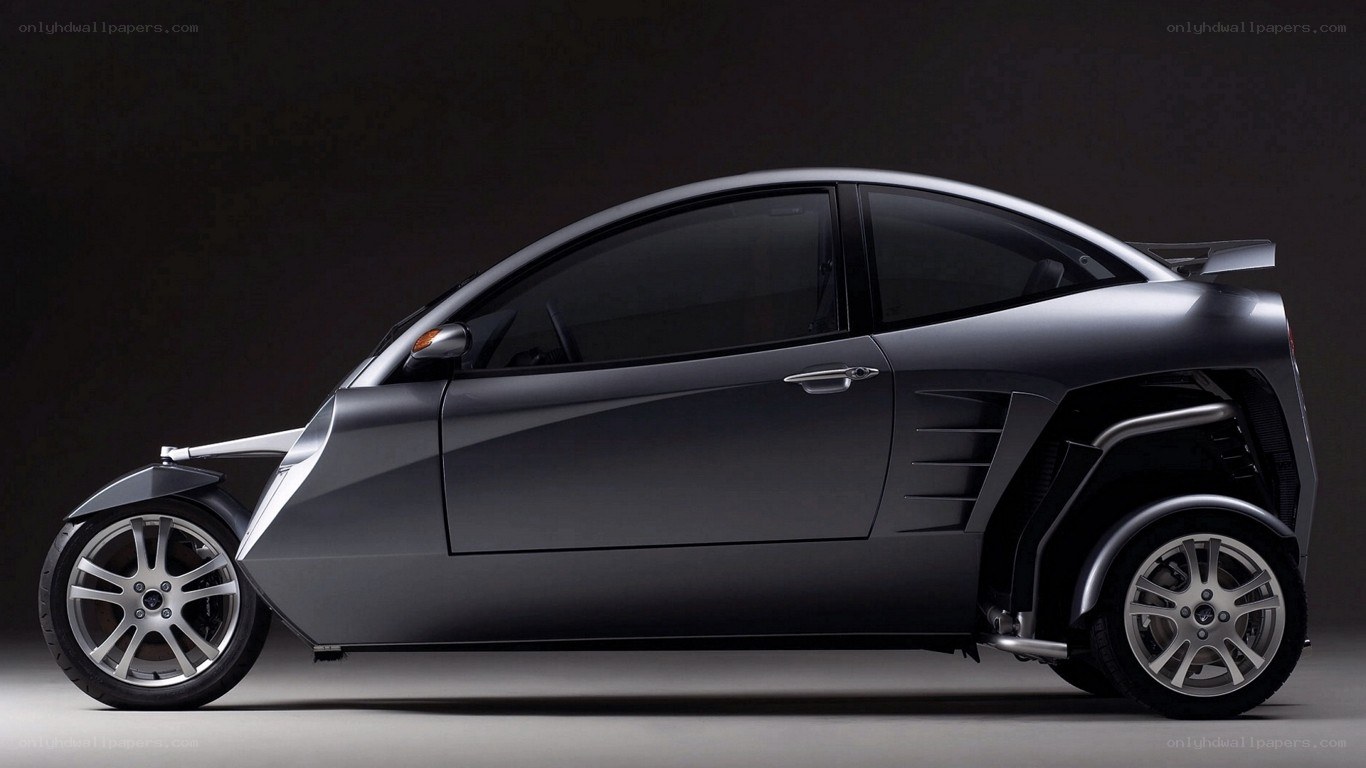 futuristic three-wheeled car
