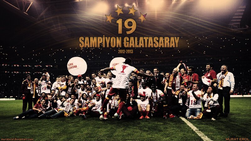 Galatasaray celebrating title