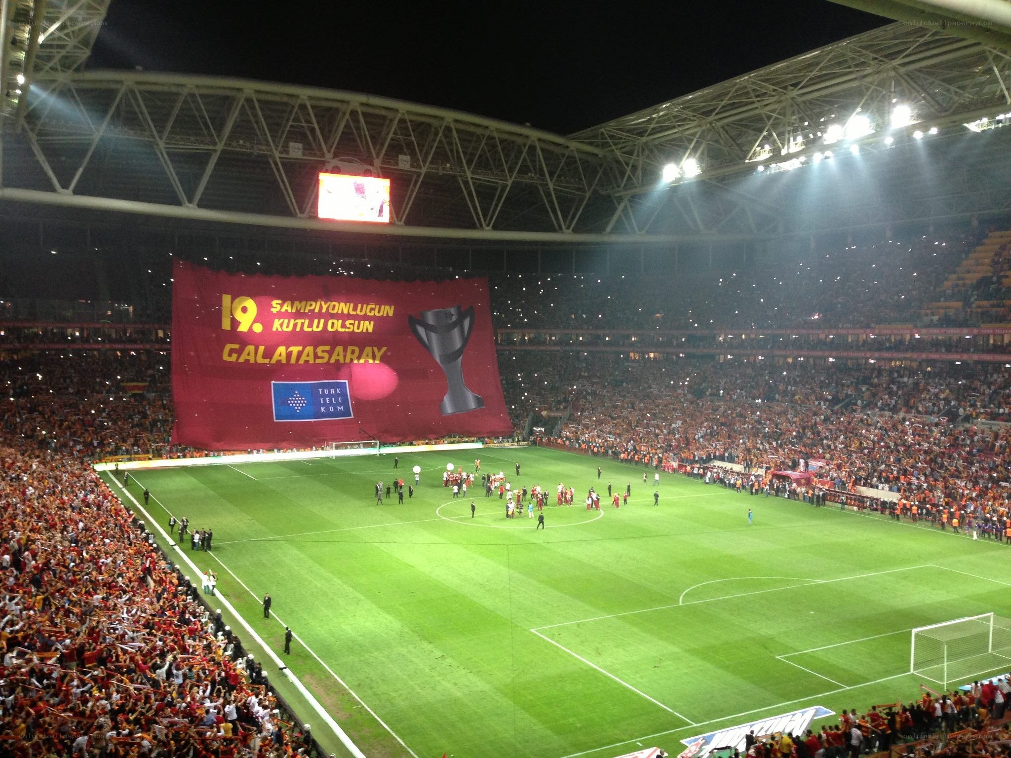 Galatasaray celebrating title win