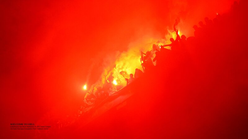 Galatasaray fans celebrate