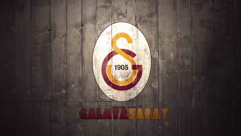 Galatasaray logo on wood