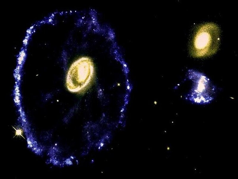 Galaxy cluster with lensing effect
