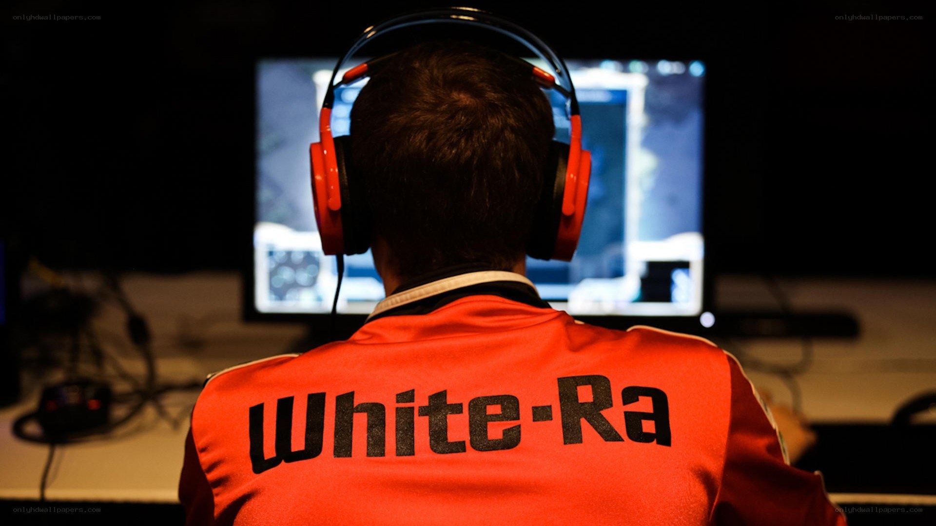 gamer wearing white-ra jacket