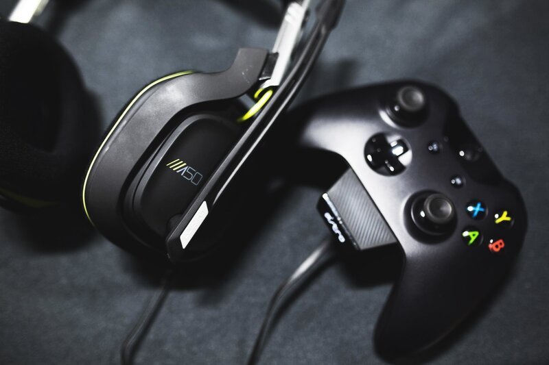 gaming headset and controller