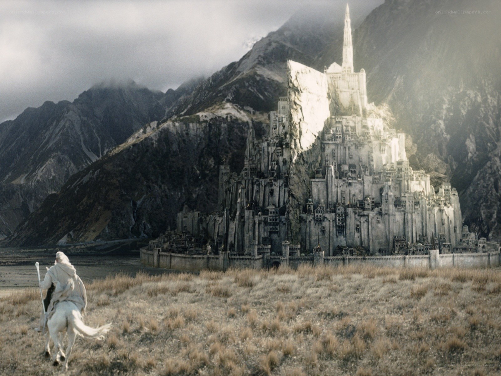 Gandalf approaches Minas Tirith