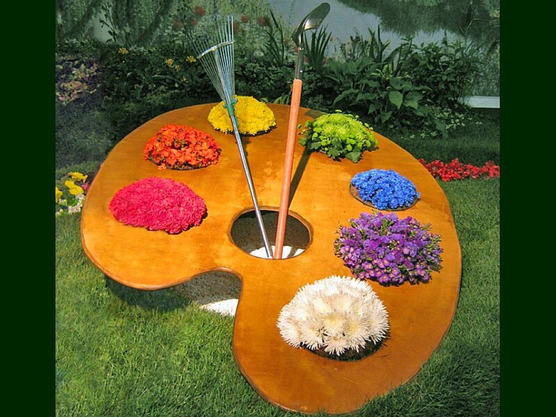 Garden Palette Sculpture