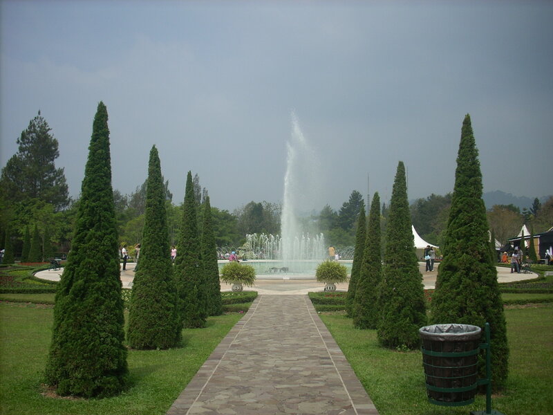 Garden path to fountain