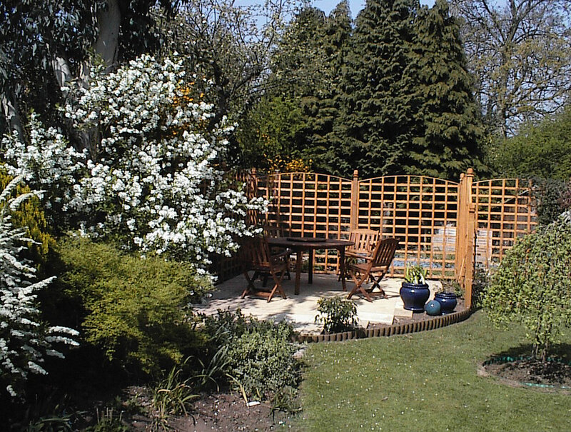 Garden Seating Area — Green
