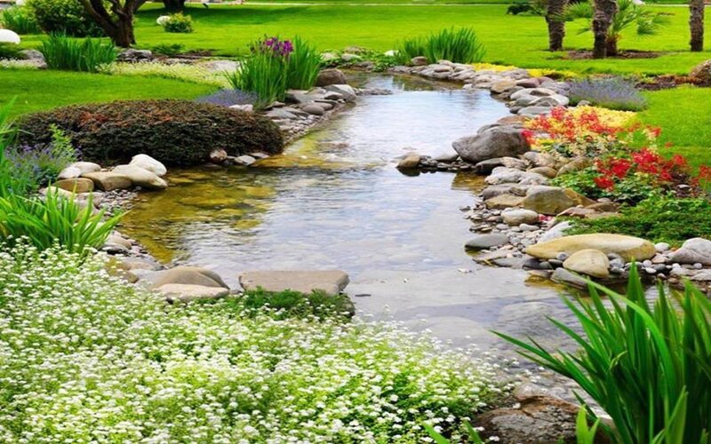Garden Stream with Flowers — Green