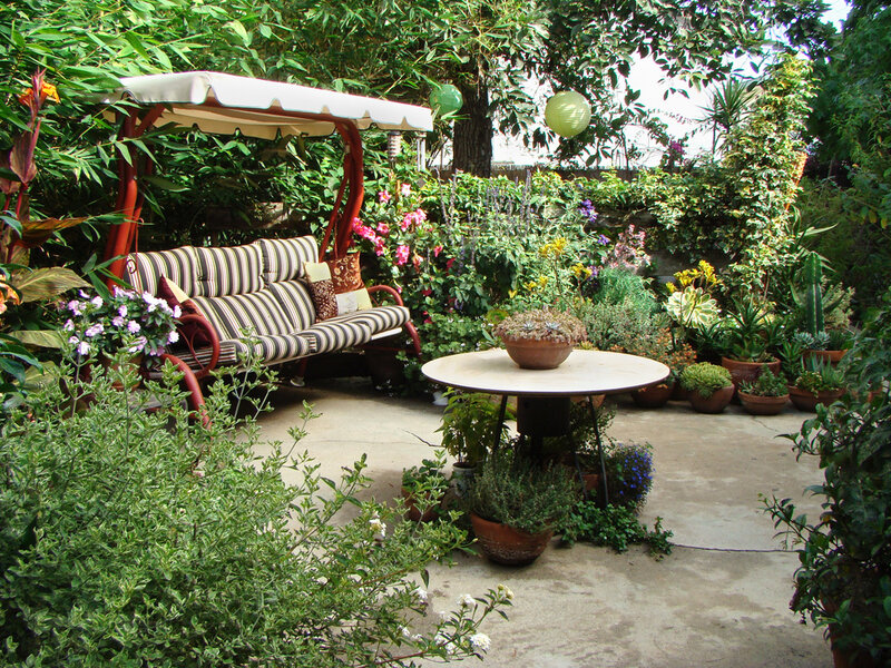 Garden Swing and Table