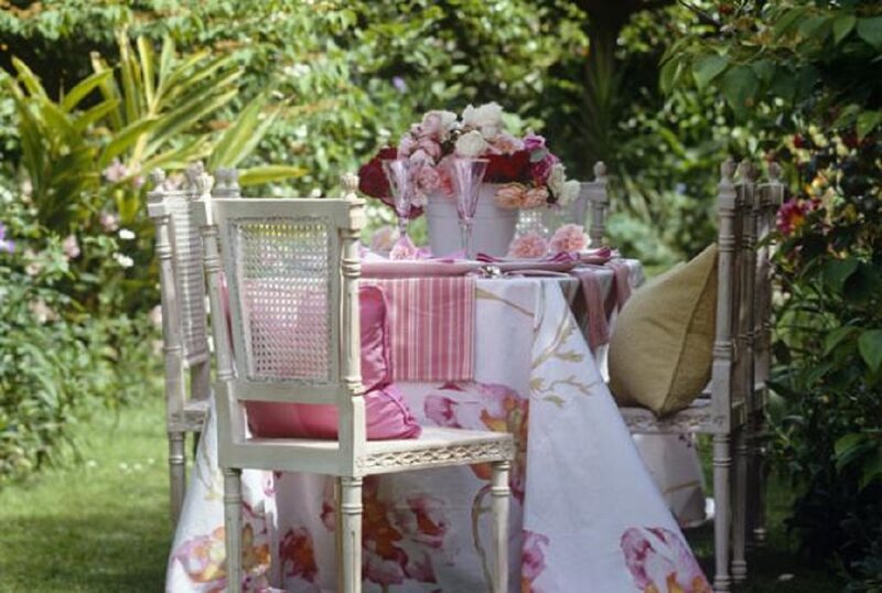 Garden Table Setting — Pink