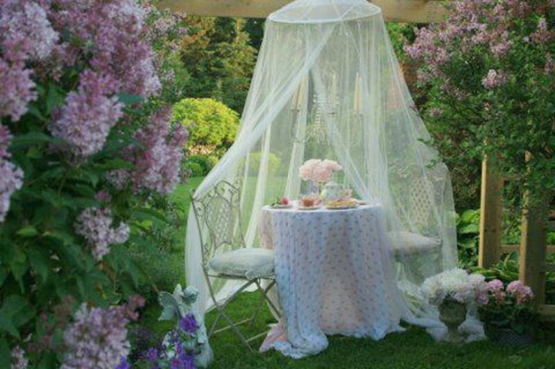 Garden Table with Canopy