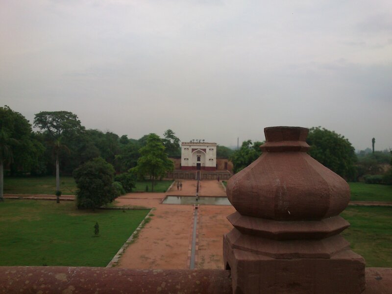 garden view of a historic tomb