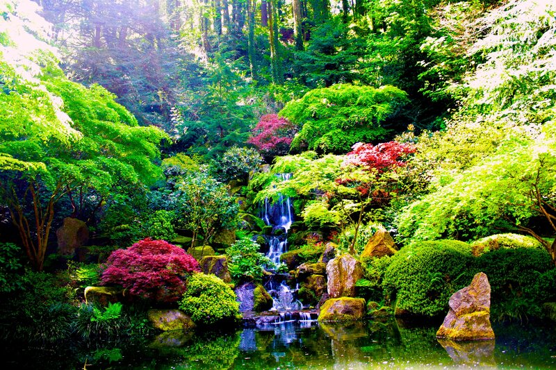 Garden Waterfall Scene — Green