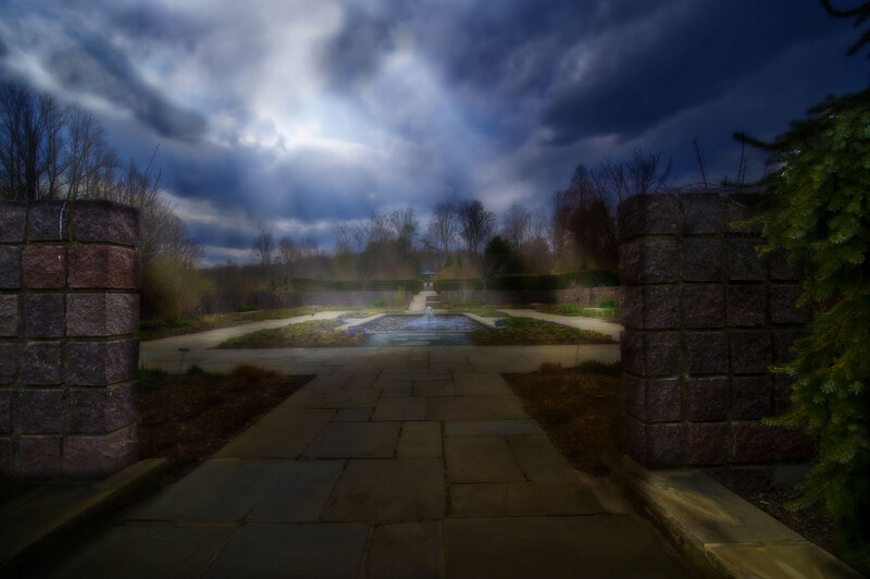 Garden with Fountain — Blue