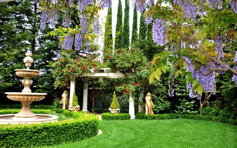 Garden with Fountain — Green, Serene, Spring, Photograph, Statues