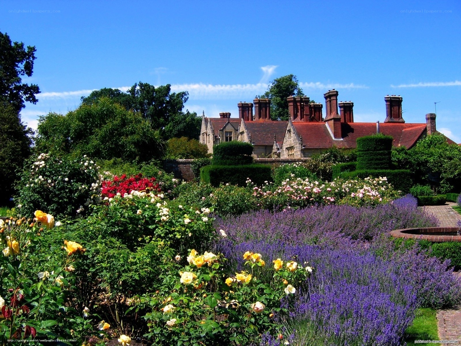 Garden with historic house