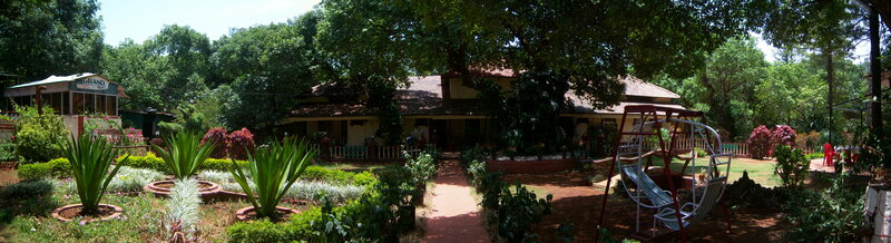 Garden with House — Green, Serene