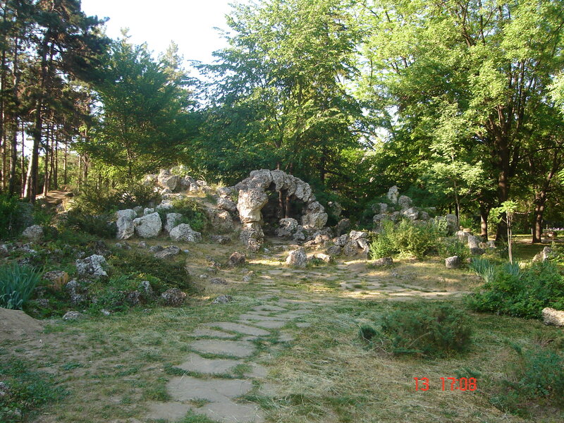 garden with stone arch