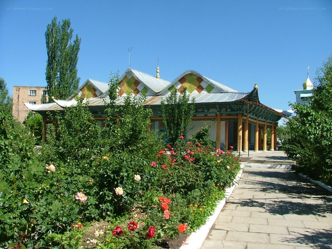 garden with traditional building
