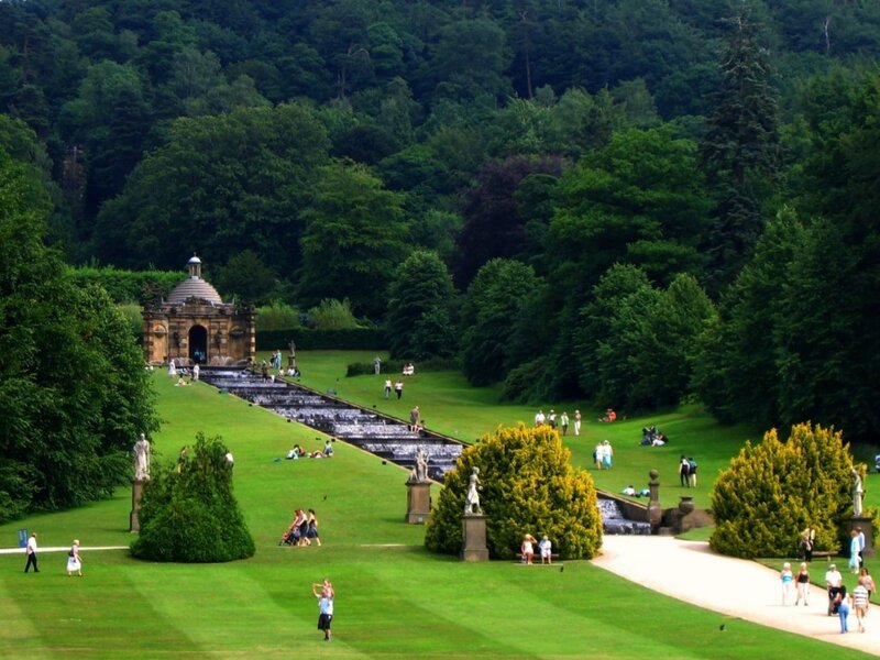 Gardens with a grand fountain