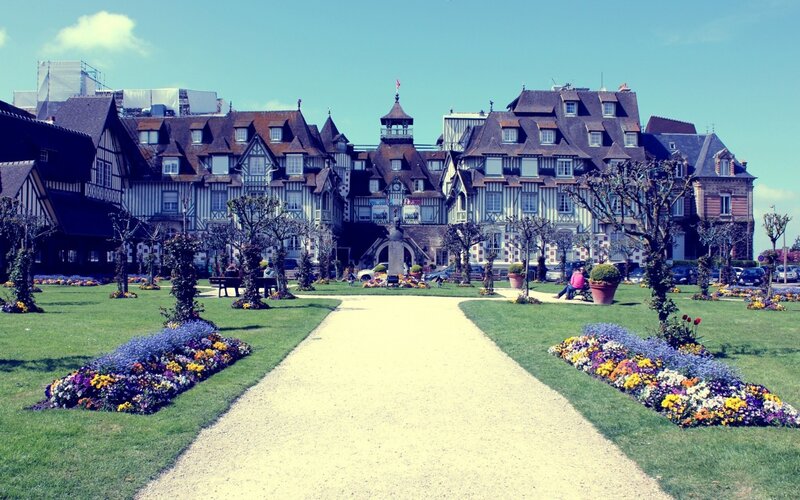 Gardens with Flower Beds