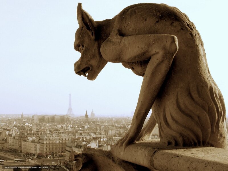 Gargoyle overlooking Paris