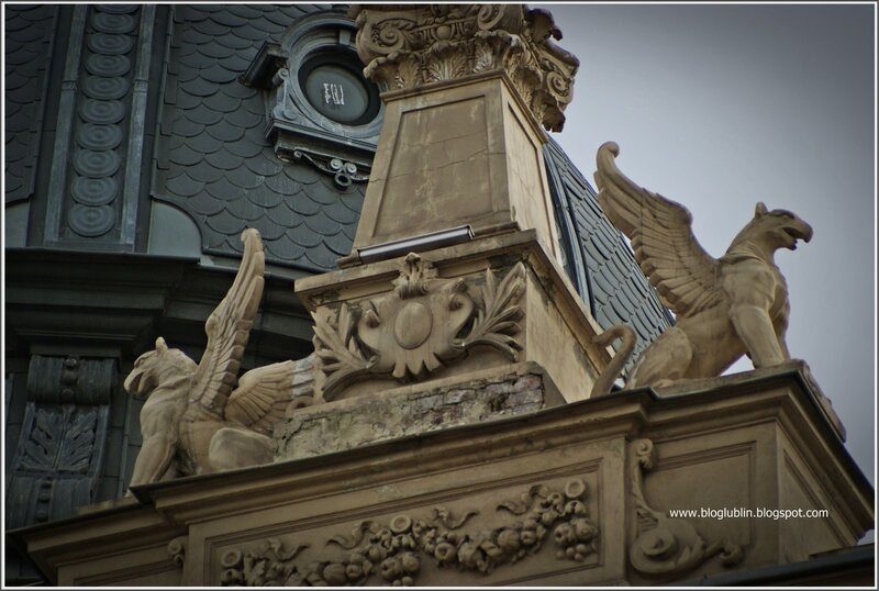 Gargoyle sculptures on building