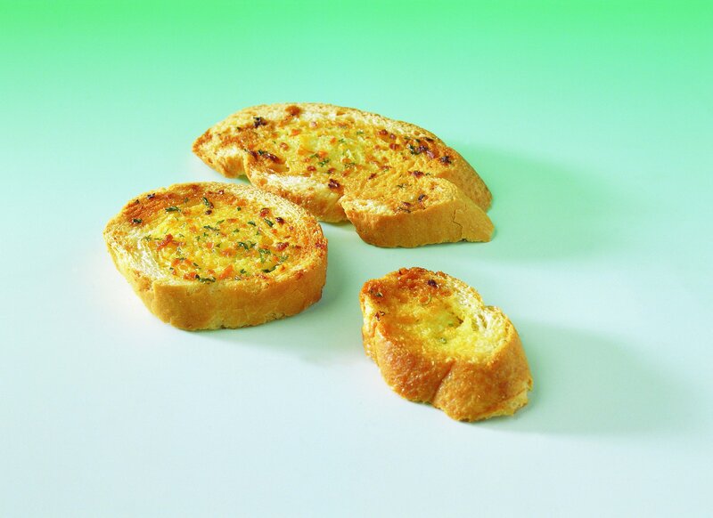 garlic bread slices