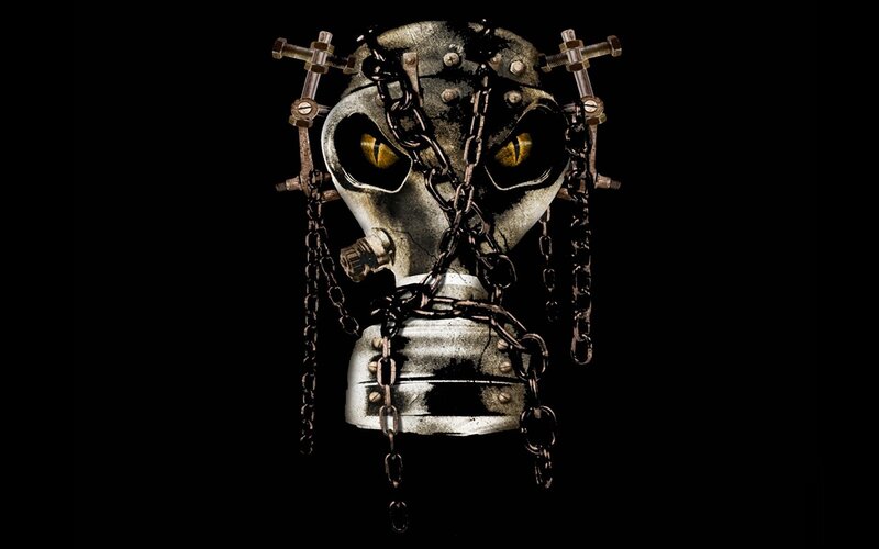 Gas Mask with Chains — Black