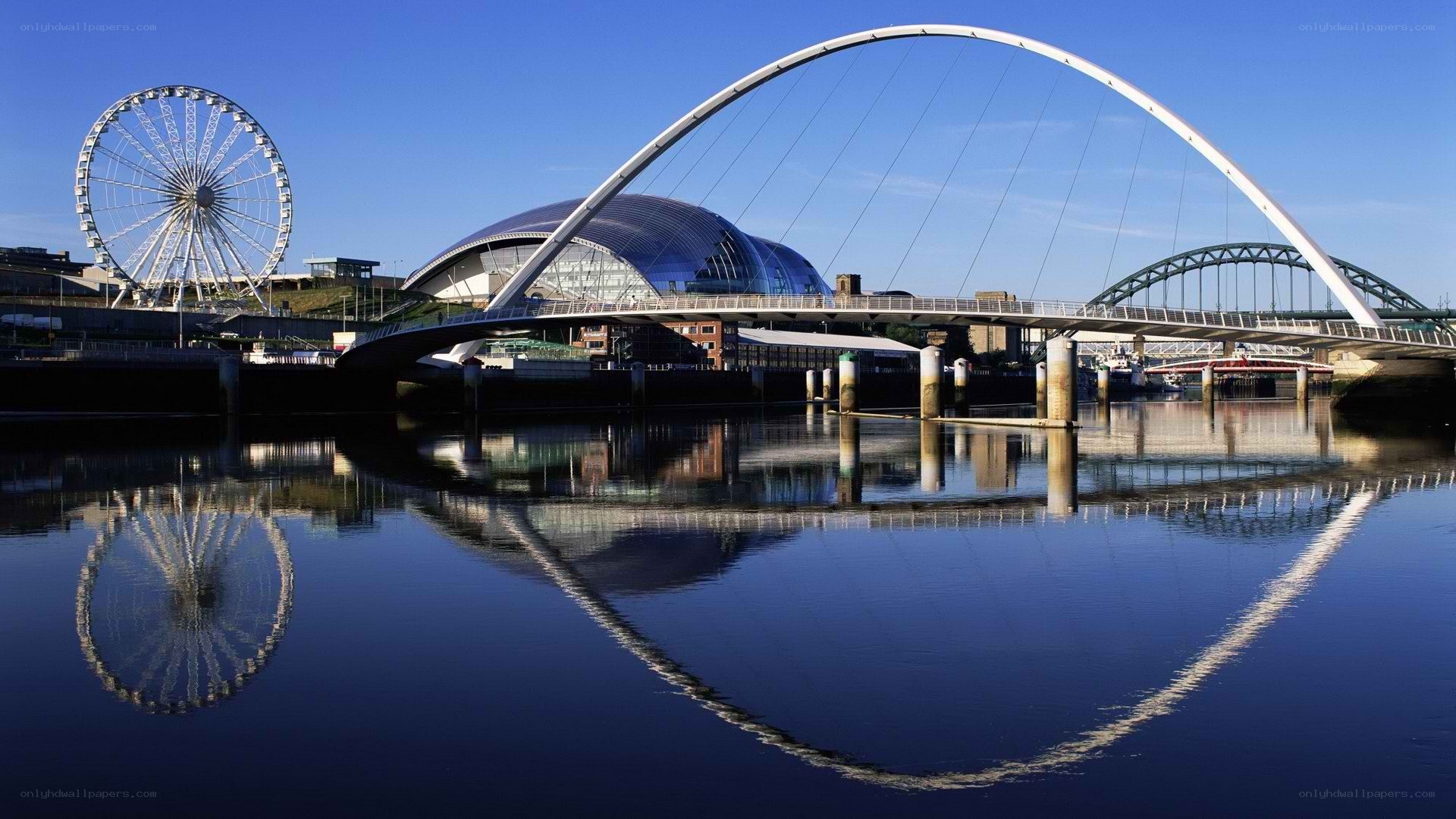 Gateshead Millennium Bridge and Tyne Bridge