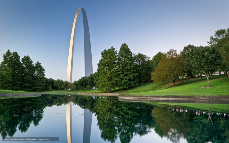 Gateway Arch at dawn