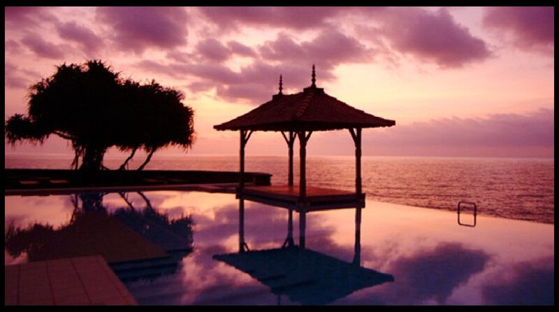 Gazebo at Infinity Pool